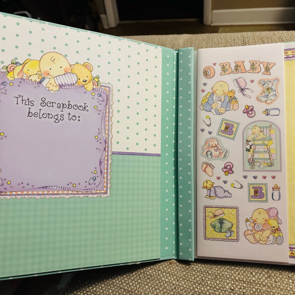 Large Baby Keepsake Scrapbook Keepsake Kit w/ Extras - Picture 3 of 14